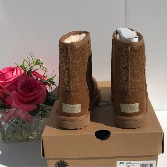 UGG Classic II Glitter Leopard - Picture 3 of 7